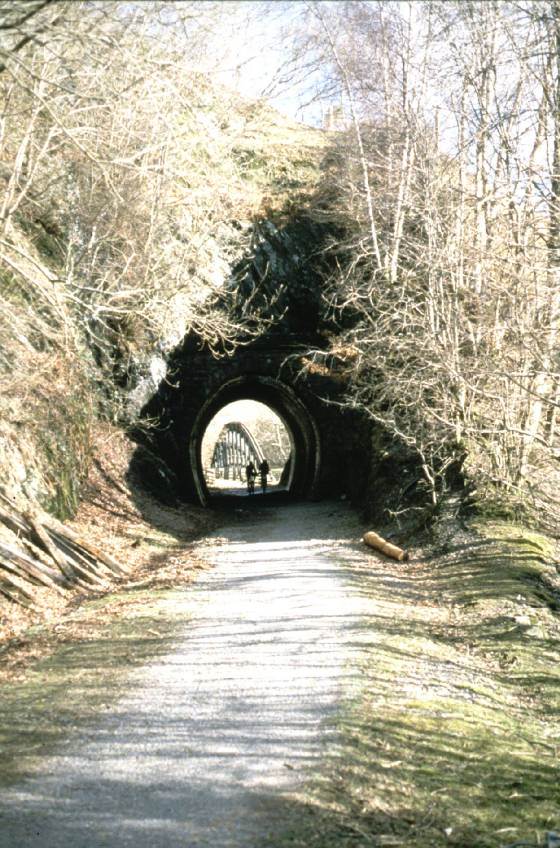 webassets/LittleTunnelAndBridge74fromTheWest.JPG